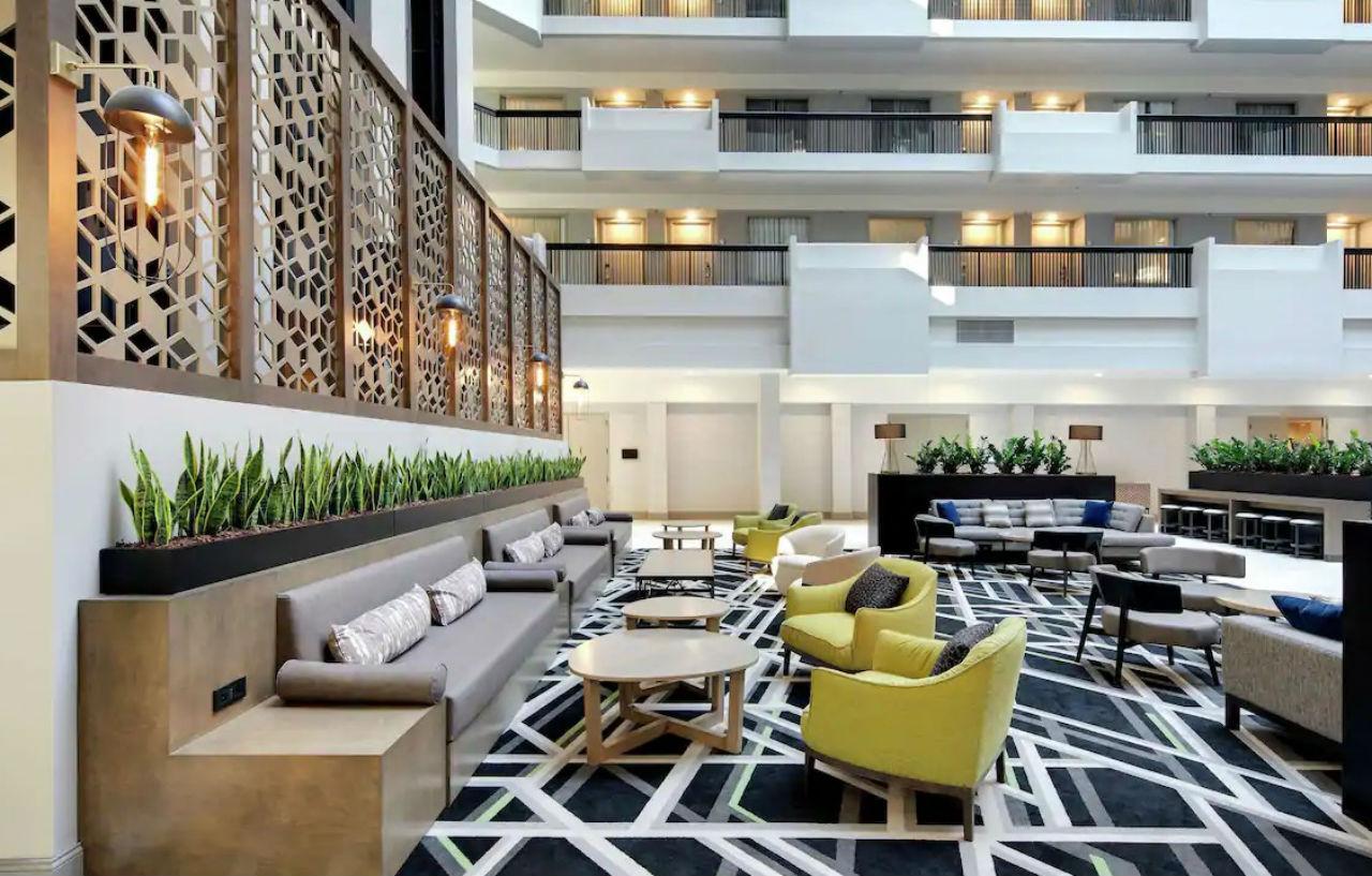 Embassy Suites By Hilton Atlanta Perimeter Center Sandy Springs Exterior foto